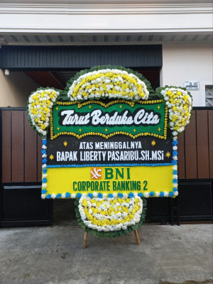 Papan Bunga Duka di Pasar Minggu