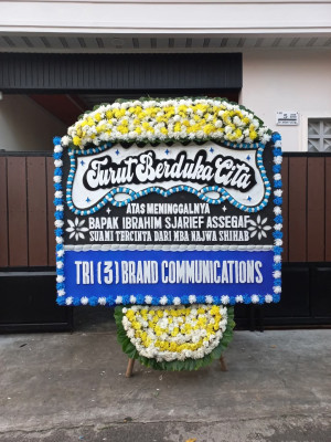 Papan Bunga Duka di Pasar Minggu